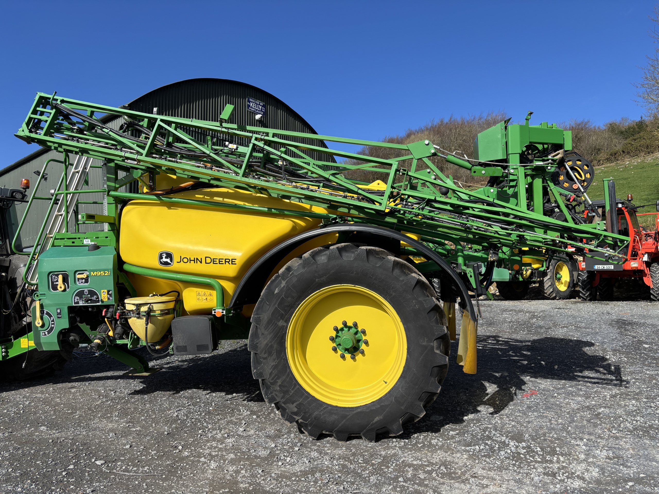 John Deere M952i